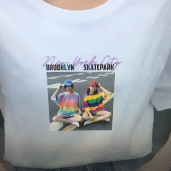 Women brand new T-short - Picture 3 of 7